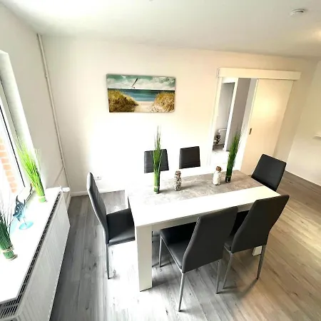 Am Deich Mit Kueche, Balkon Und Smart-tv * Emden