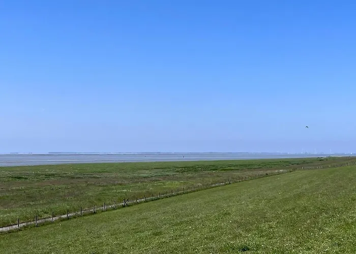 Am Deich Mit Kueche, Balkon Und Smart-tv אמדן